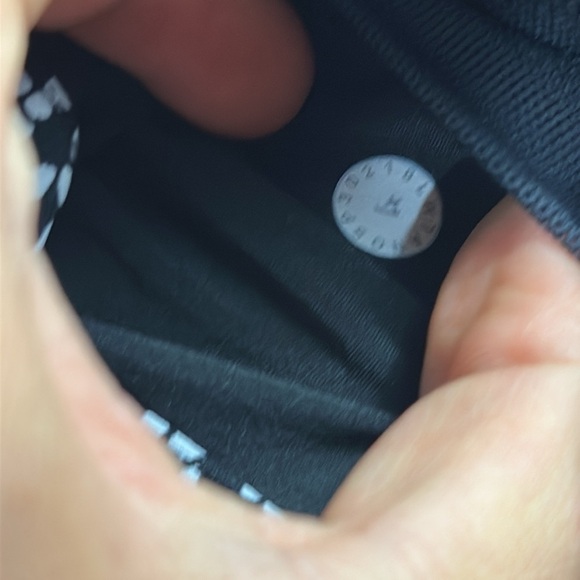 Lululemon On The Fly Short *2.5" Monochromic Black - Picture 6 of 7